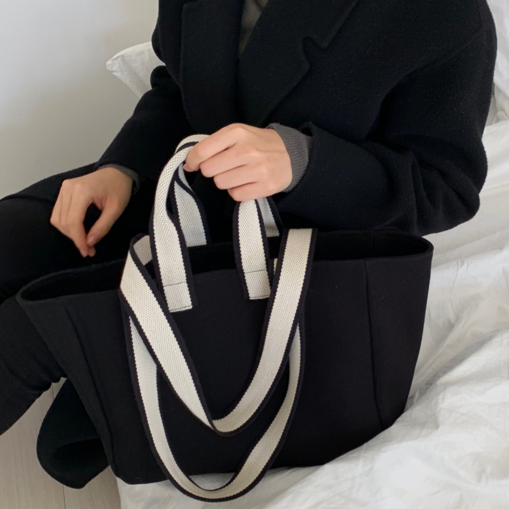 [unfold] Two-tone Strap Bag (Black)