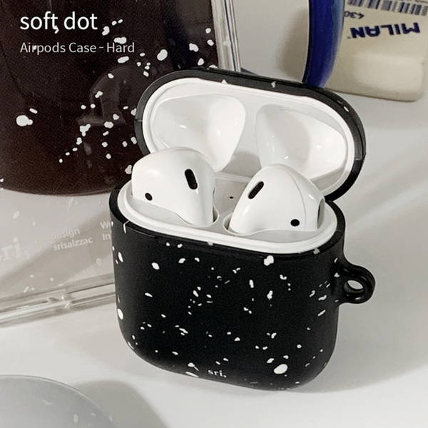 [sri,] Soft Dot Airpods Case