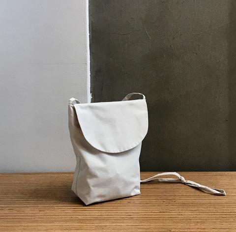 [mucu and ebony] Mini Cross Bag (dove gray)