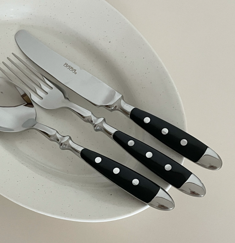 [Day By Day] Classic Black Cutlery