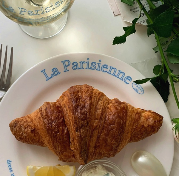 [THE ELEGANT TABLE] La Parisienne French Blue Plate