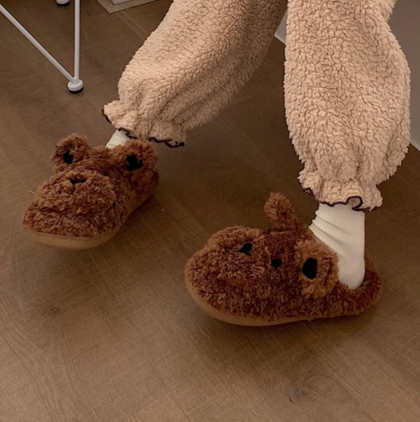 [DAY N MORE] Doggy Slippers