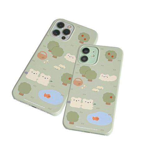 [HOOKKA HOOKKA STUDIO] Pond Walk Hard Phone Case