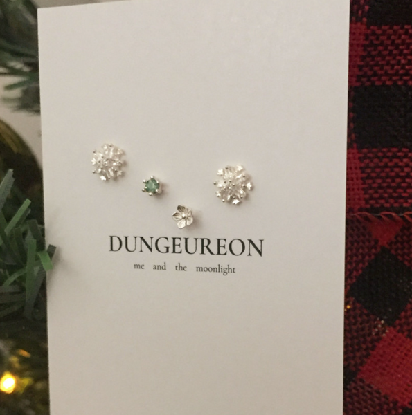 [DUNGEUREON] Snow Wish Earrings Set