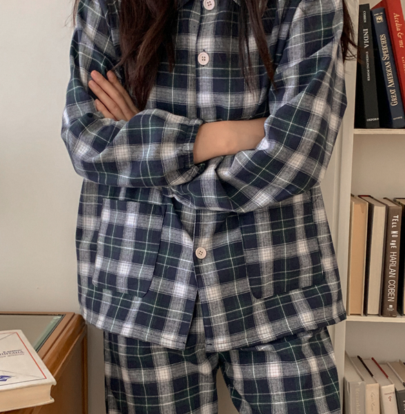 [Juuneedu] Cornell Napping Check Pajamas (2size/2colour)