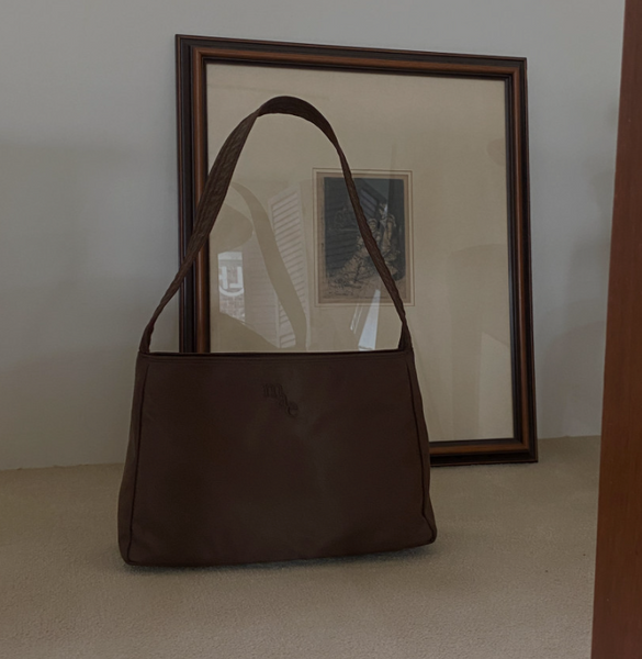 [mucu and ebony] Comfy Bag (Dark Brown)