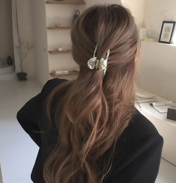 [moat] Marble Hairpin -191