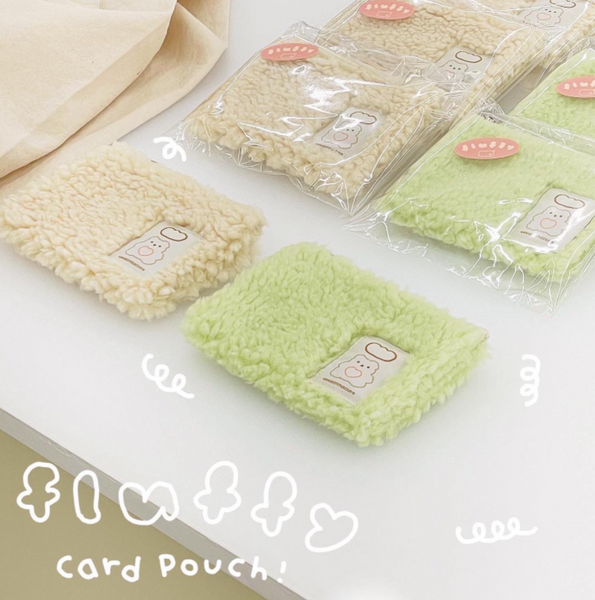 [HOOKKA HOOKKA STUDIO] Fluffy Card Pouch