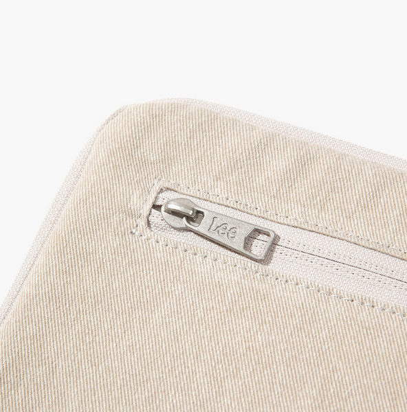 [LEE] Vintage Logo Laptop Pouch Beige