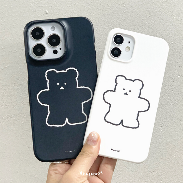 [chanibear] White/ Black Bear Phone Case