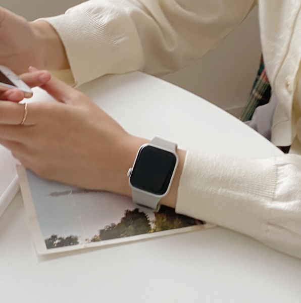 [LE SANS]  Soft Silicon Apple Watch Strap