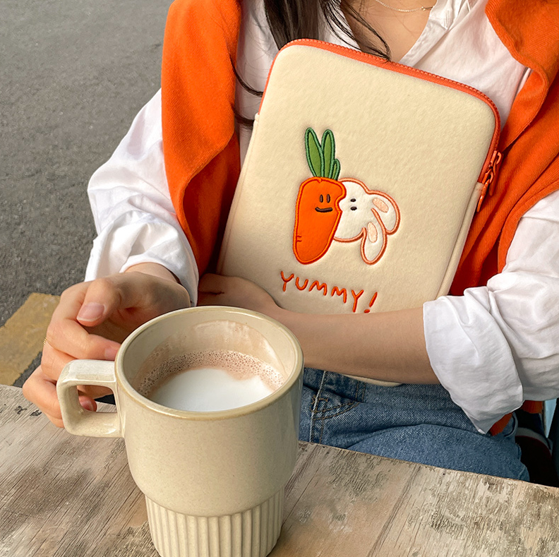 [second morning] Bunny & Rabbit Ipad Pouch 11"