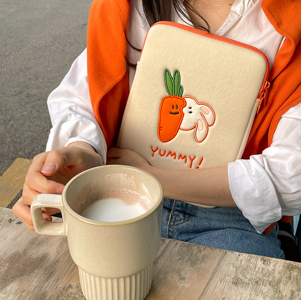 [second morning] Bunny & Rabbit Ipad Pouch 11"