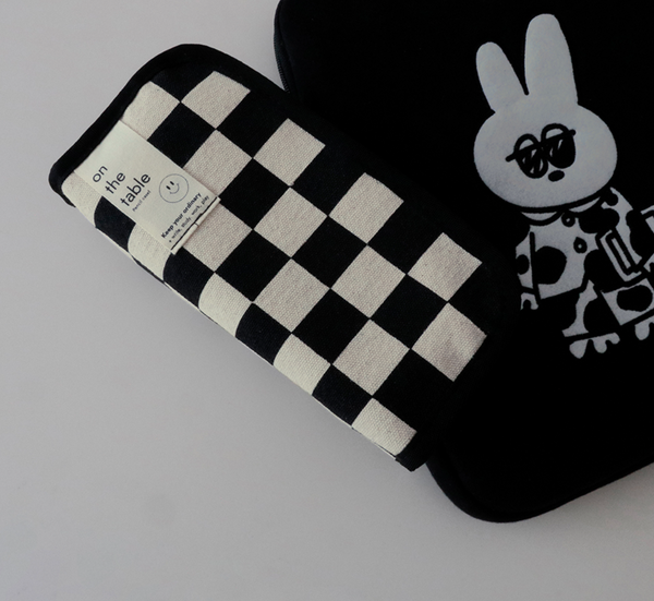 [BE ON D] On the Table Checkerboard Pencil Case