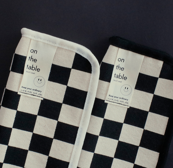 [BE ON D] On the Table Checkerboard Pencil Case