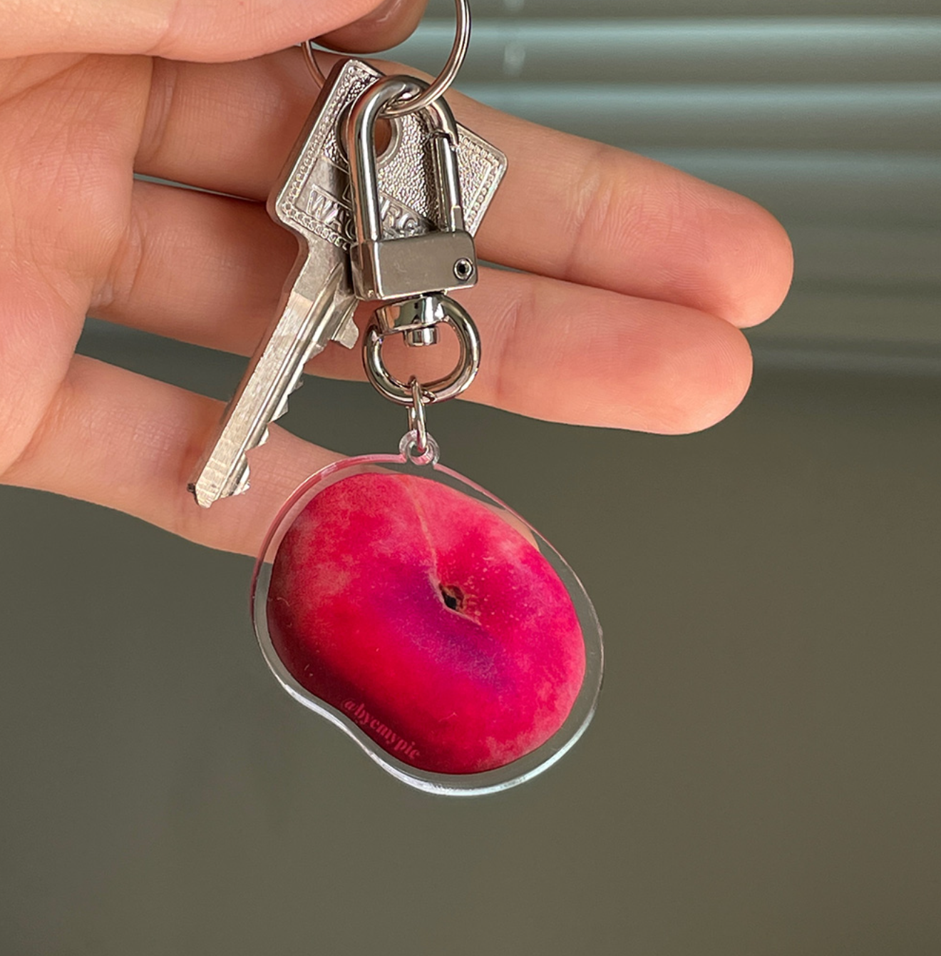 [byemypie] Donut Peach Keyring