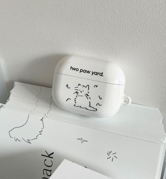 [two paw yard.]  Fluffy Cat Airpods Case