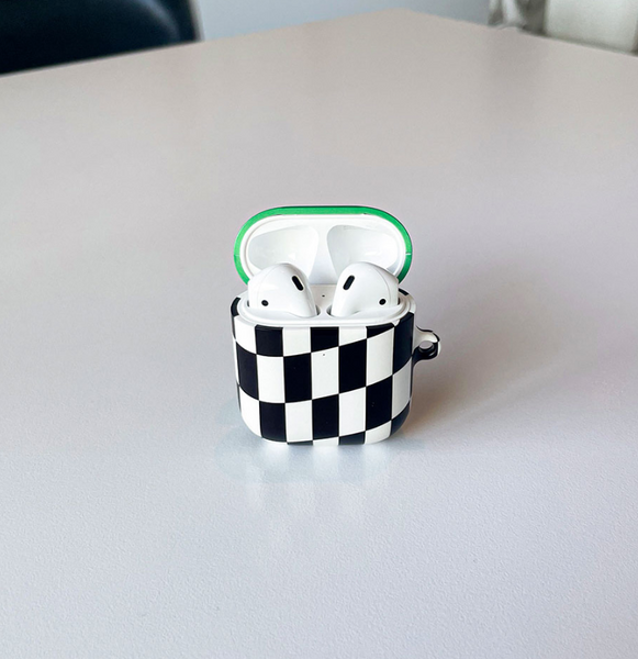 [odd mansion] Checkered Airpods Case