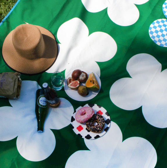 [DRPDRPDRP] CLOVER IN OHIO CHESS Picnic Mat