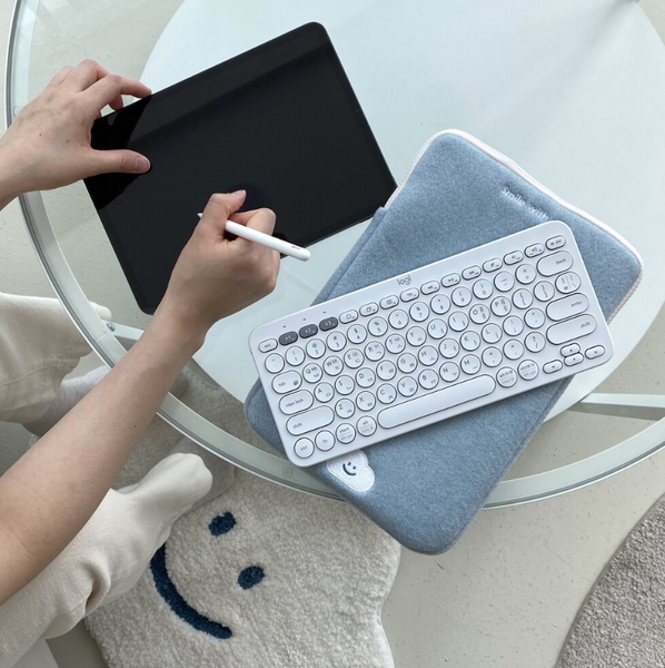 [skyfolio] White Cloud iPad/ Laptop Pouch (Blue)