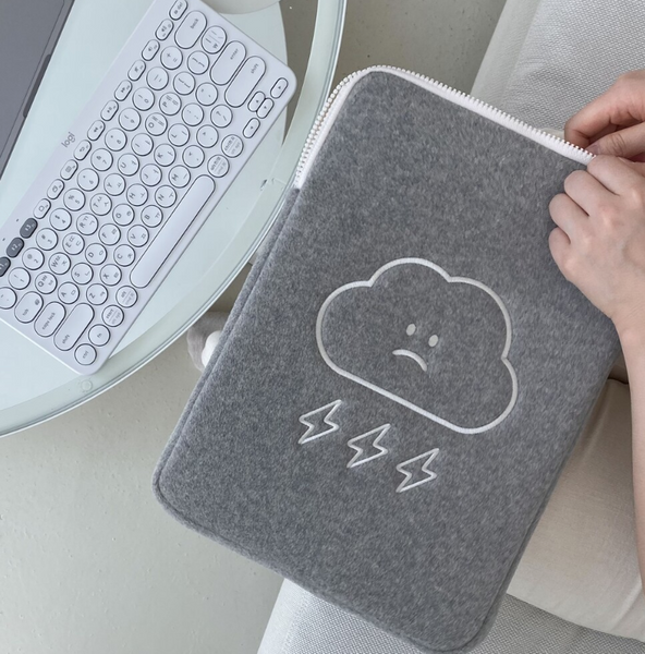 [skyfolio] Dark Cloud iPad/ Laptop Pouch (Grey)