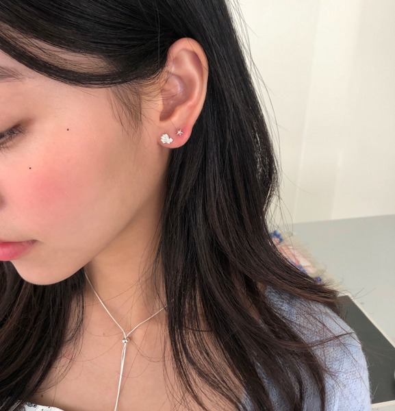 [DUNGEUREON] Green Shell Silver Earrings