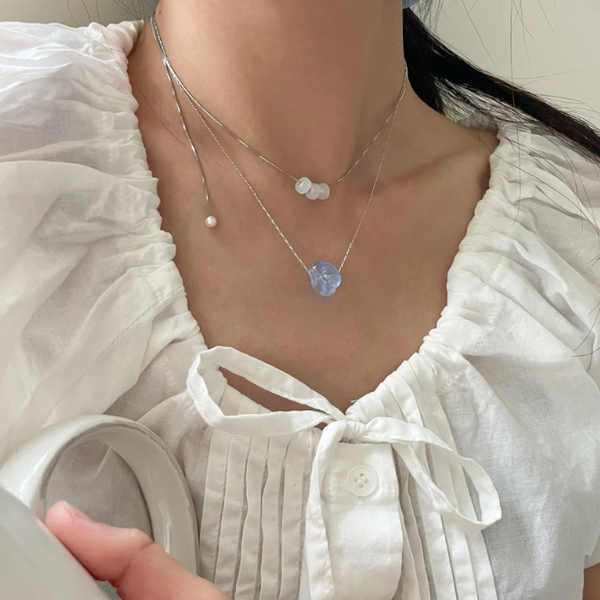 [DUNGEUREON] Rose Glass Necklace