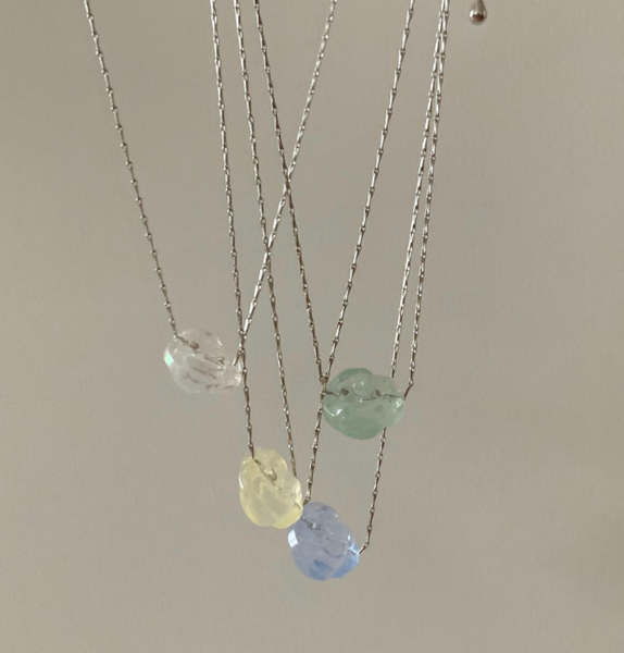 [DUNGEUREON] Rose Glass Necklace