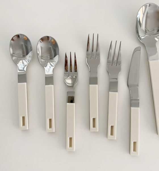 [amytable] Ivory Block Cutlery