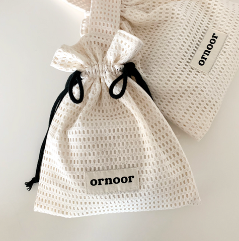 [ornoor] White String Pouch