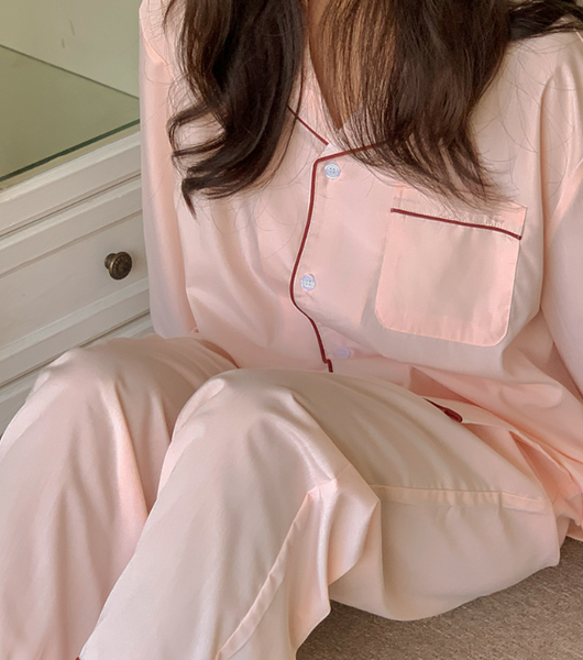 [Juuneedu] Better Embroidered Pajama Set