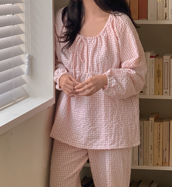 [Juuneedu] April Seersucker Long Sleeved Pajama Set