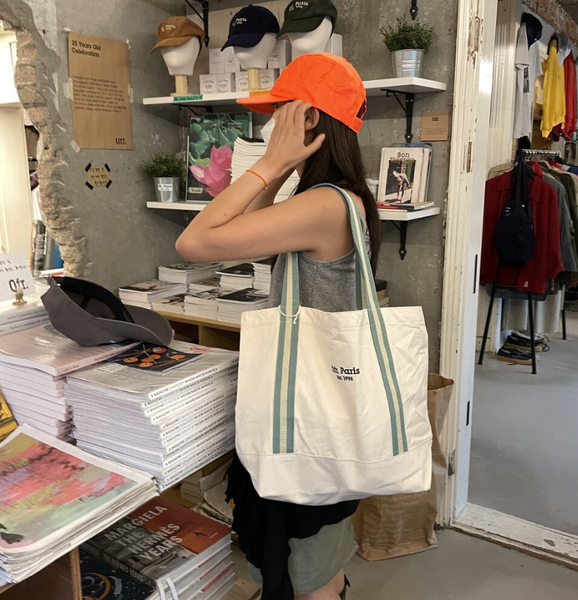 [0fr.] 0fr. Summer Bag