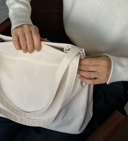 [mucu and ebony] Mild Bag (Ivory)