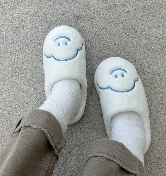 [skyfolio] White Cloud Slippers (Room Shoes)