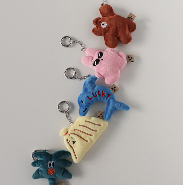 [hozumi] Hold Me Bear Keyring