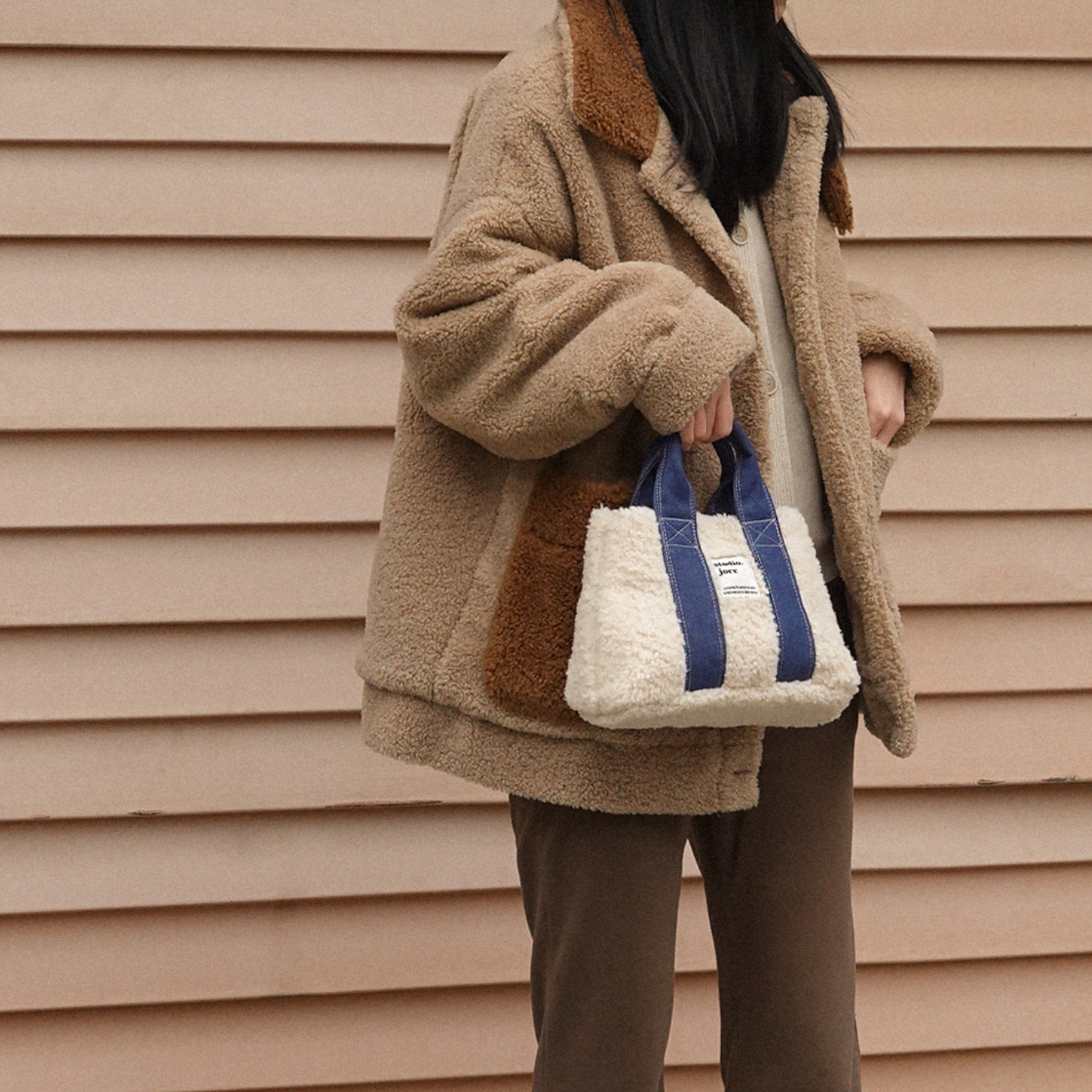 [studio. joee] Boucle Plump Bag (Ivory)