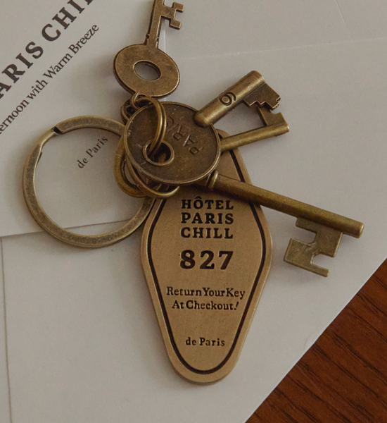 [HOTEL PARIS CHILL] 827 Hotel Room Keychain