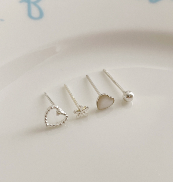 [SOYE PI-NE] Milky Dot Heart Ball Earrings Set