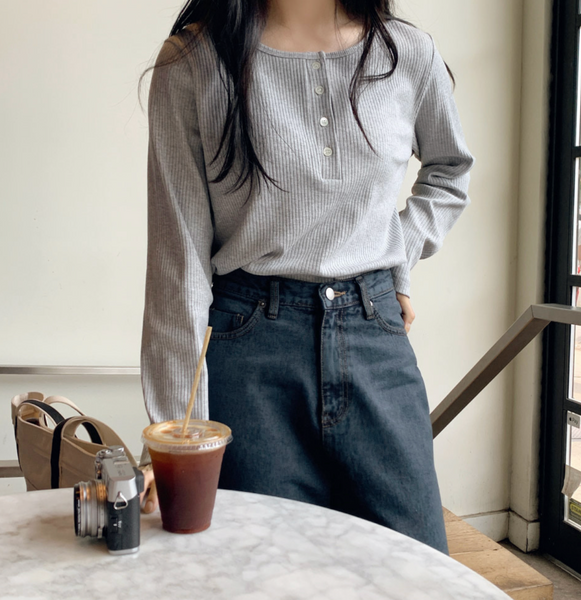 [98°C] Button Long Sleeve T-shirt