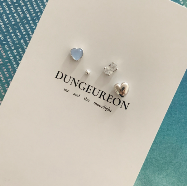 [DUNGEUREON] Naomi Heart Earrings Set