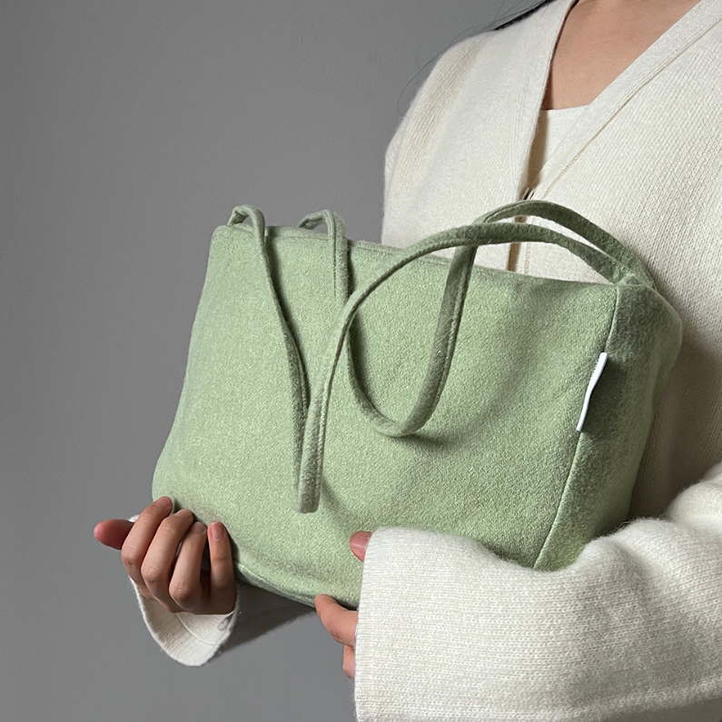 [mucu and ebony] Mellow Shoulder Bag F/W  (Light Green)