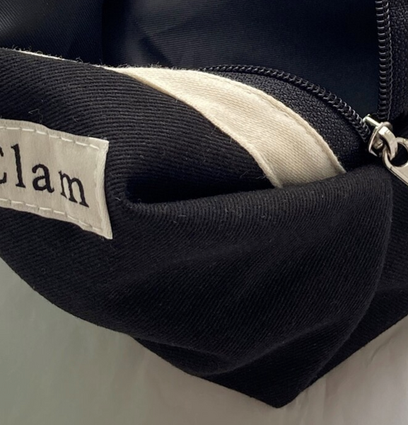 [Clam] Clam Round Pouch (Black)