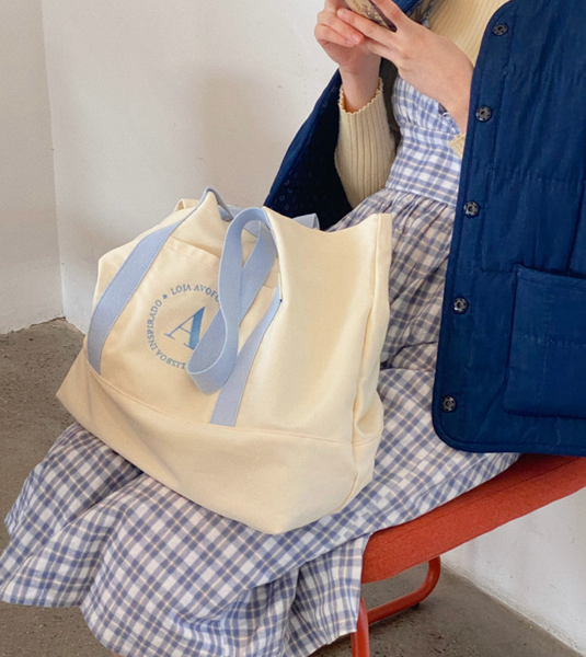 [Avofofo] Embroidery Butter Blue Shoulder Bag