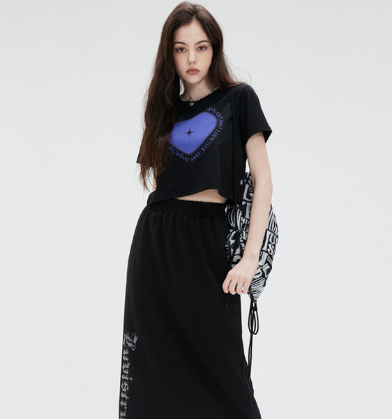 [LUVISTRUE] SU TWINKLE CROP TEE (BLACK)