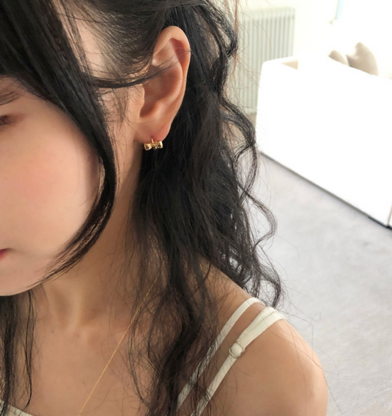[DUNGEUREON] Ribbon One-touch Earring