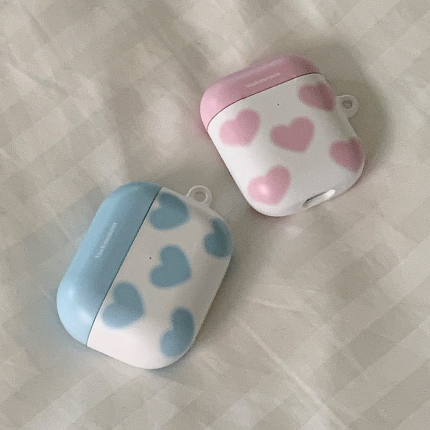 [Mademoment] Heart Gradient Pattern Design Airpods Case