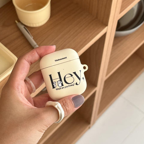 [Mademoment] Hey Momo Lettering Design Airpods Case