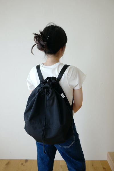 [unfold] String Backpack (Black)