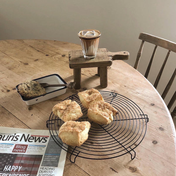 [Bracket Table] Vintage Wood Stand